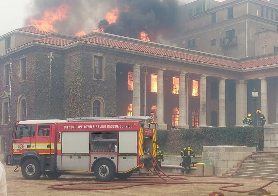 Feature News: Fire Erupts In SA’s Iconic Table Mountain National Park, Destroying Historic Buildings